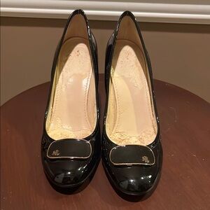 Ralph Lauren Black Heels with Classic Silhouette